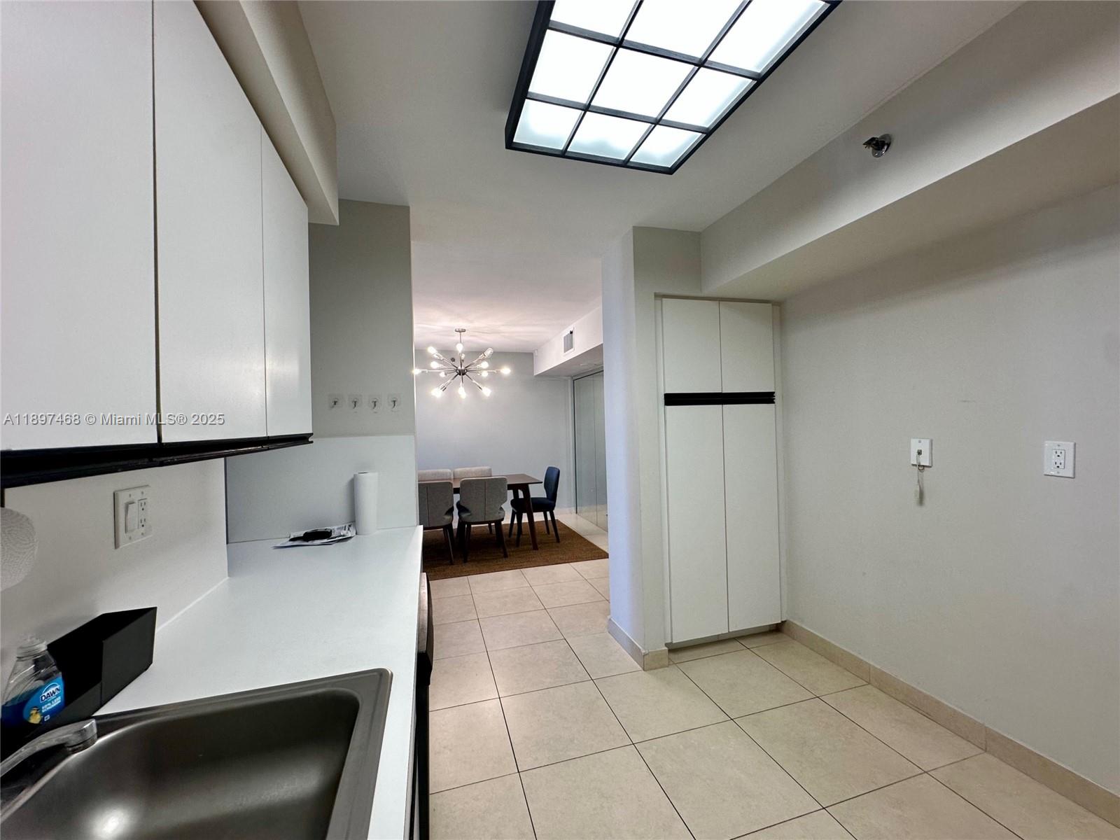 3600 NE Mystic Pointe Dr #1510, Aventura FL 33180