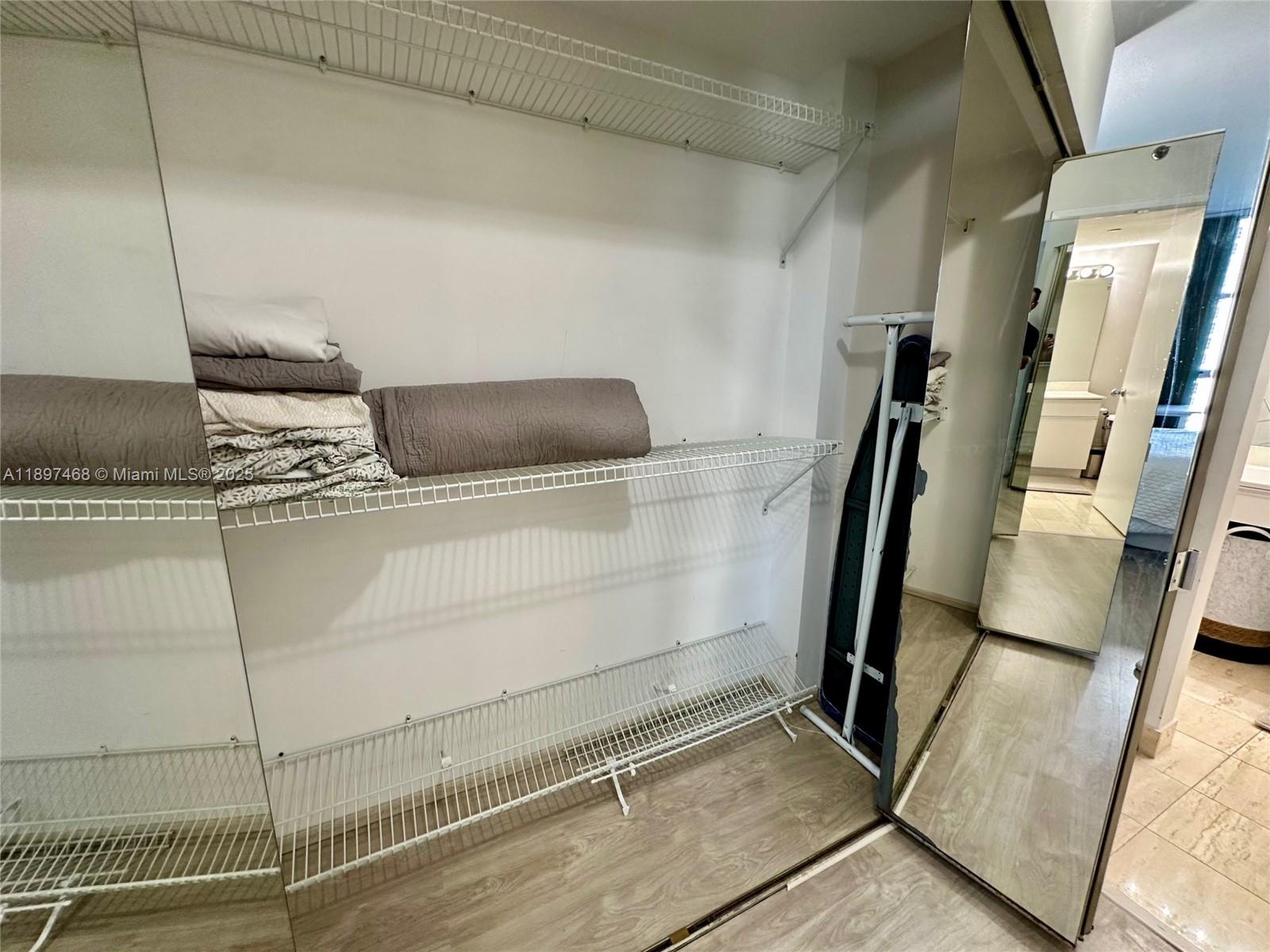 3600 NE Mystic Pointe Dr #1510, Aventura FL 33180