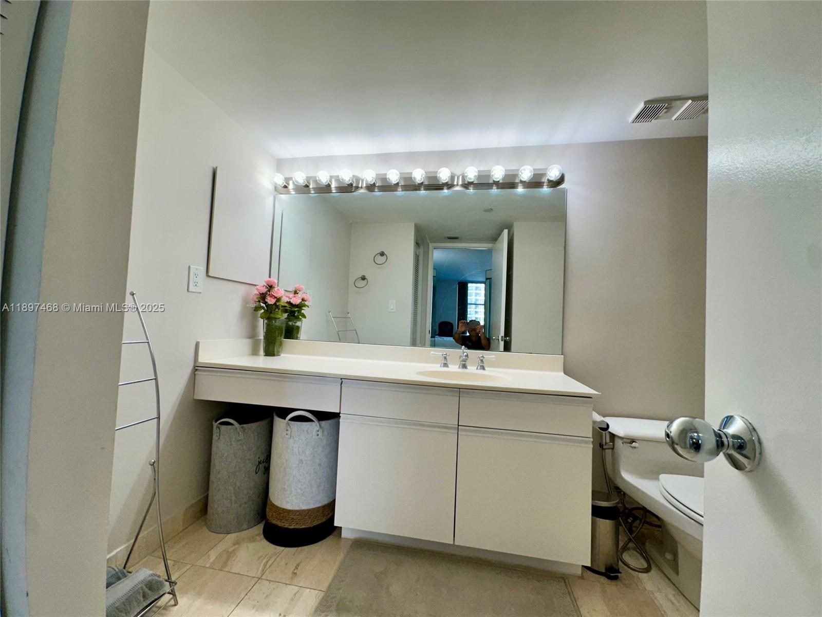 3600 NE Mystic Pointe Dr #1510, Aventura FL 33180