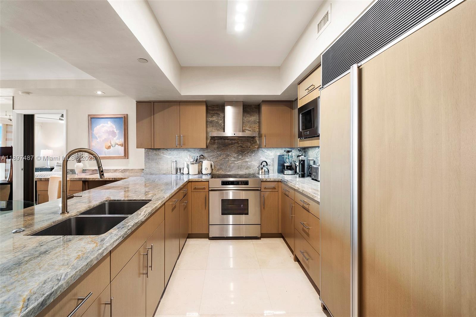 1455 Ocean Dr #1003, Miami Beach FL 33139