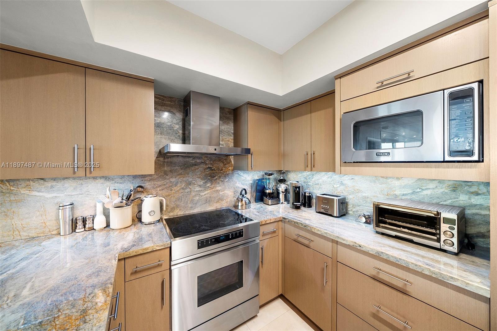 1455 Ocean Dr #1003, Miami Beach FL 33139