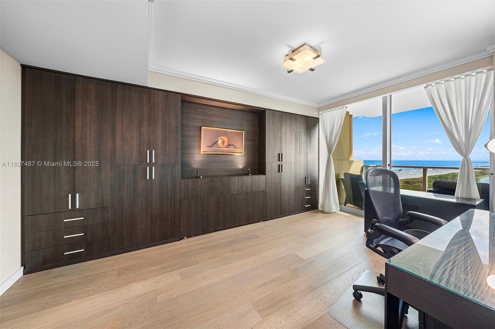 1455 Ocean Dr #1003, Miami Beach FL 33139