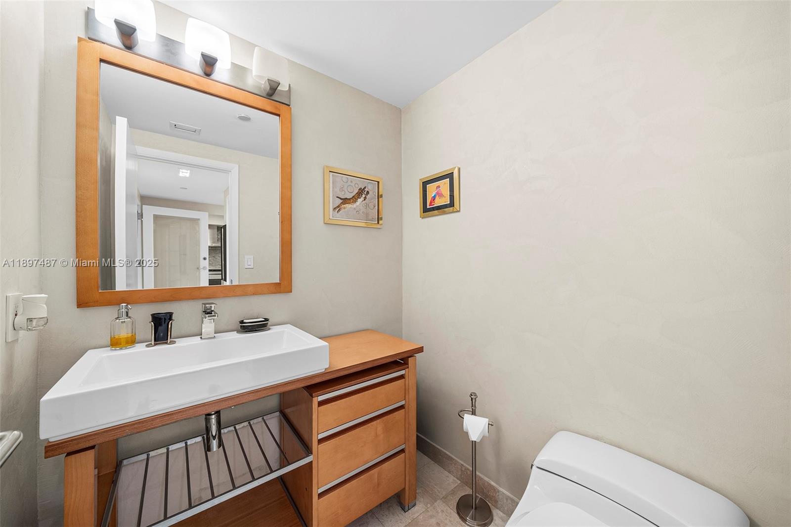 1455 Ocean Dr #1003, Miami Beach FL 33139
