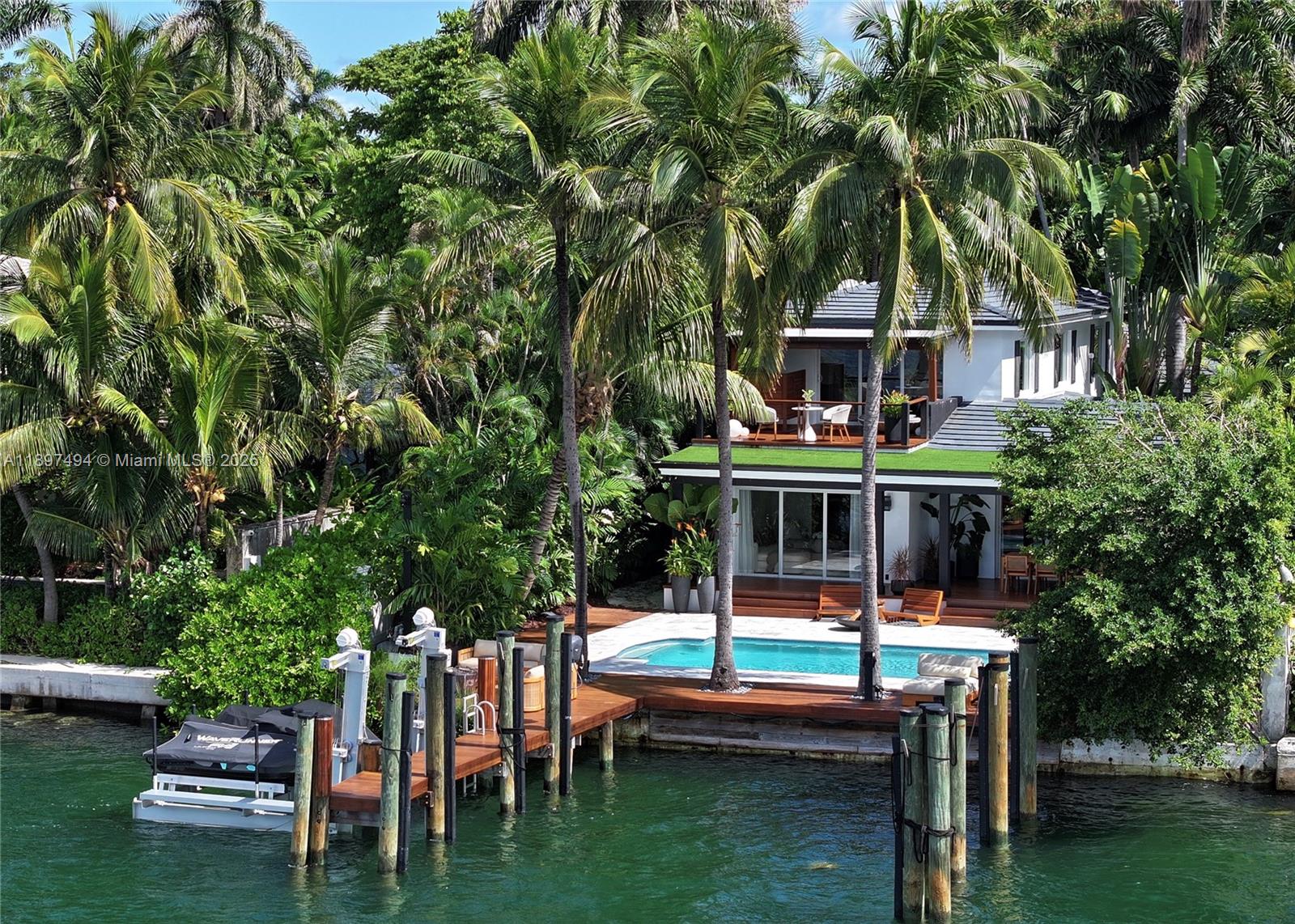 244 W San Marino Dr, Miami Beach FL 33139