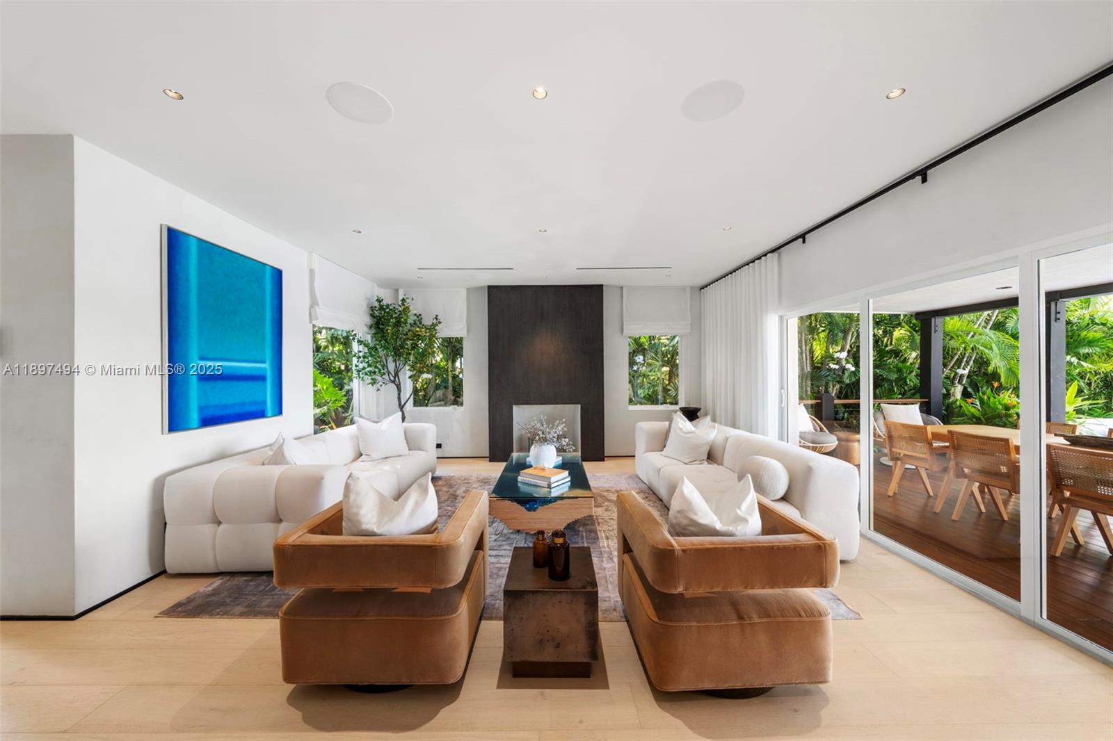244 W San Marino Dr, Miami Beach FL 33139
