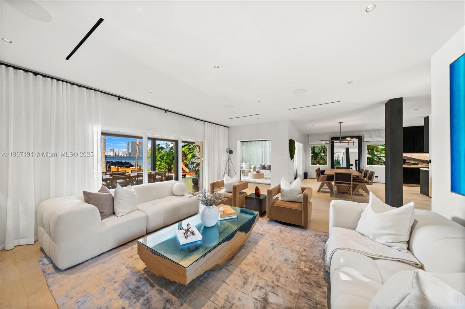 244 W San Marino Dr, Miami Beach FL 33139
