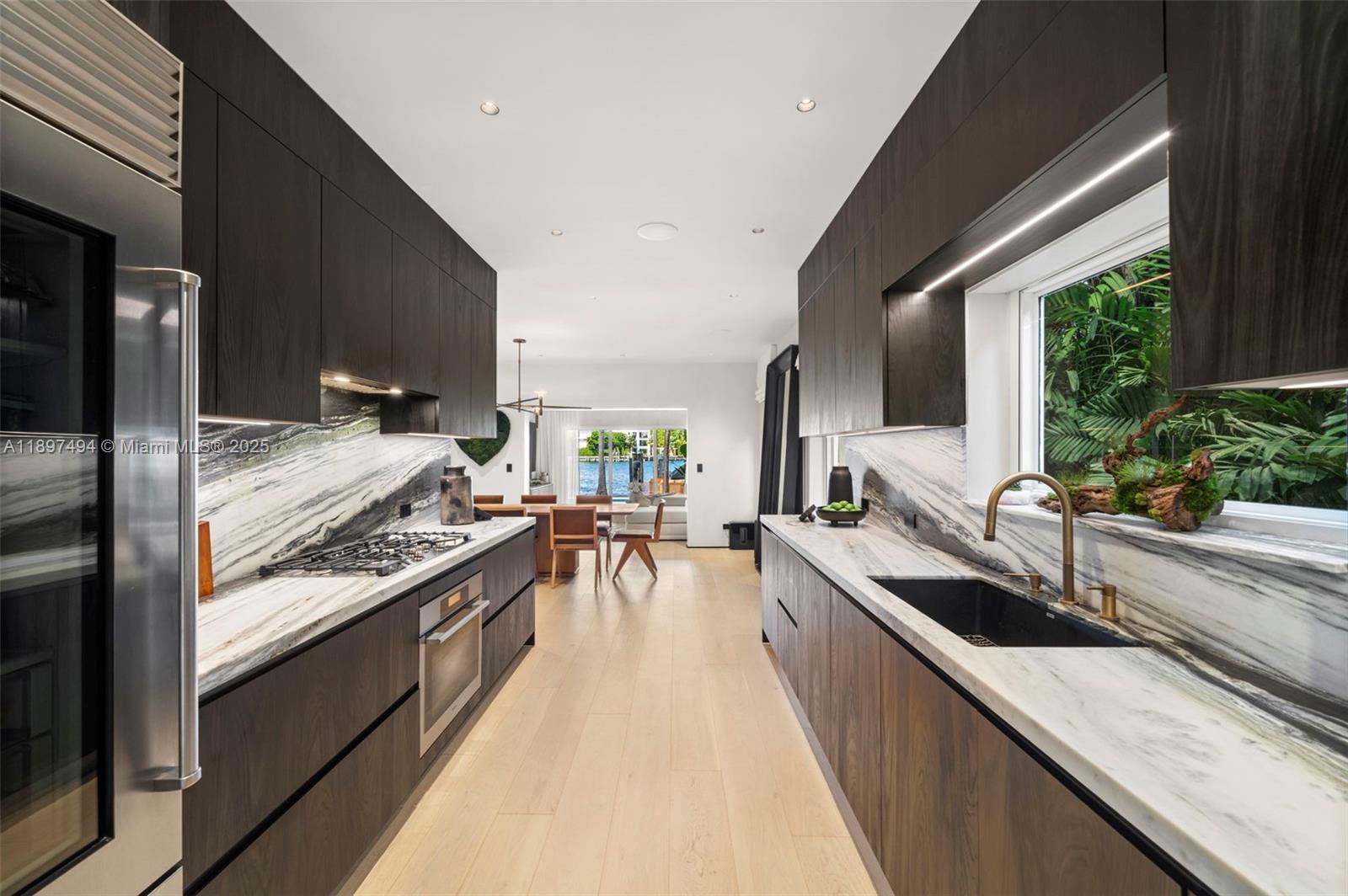 244 W San Marino Dr, Miami Beach FL 33139