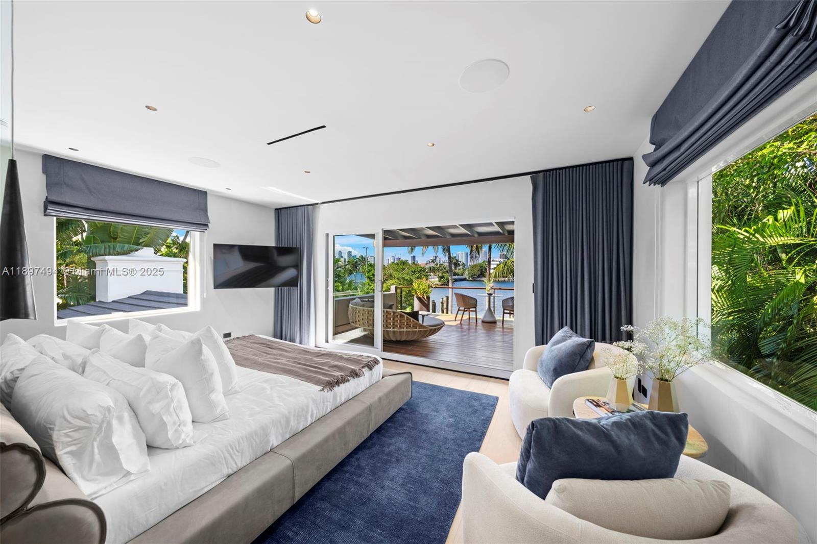 244 W San Marino Dr, Miami Beach FL 33139
