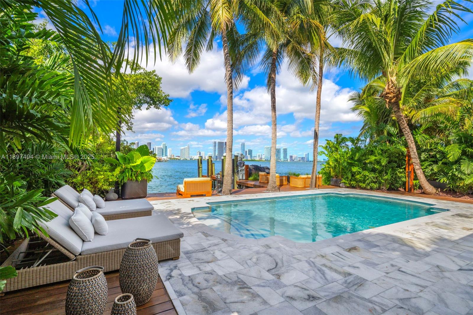 244 W San Marino Dr, Miami Beach FL 33139