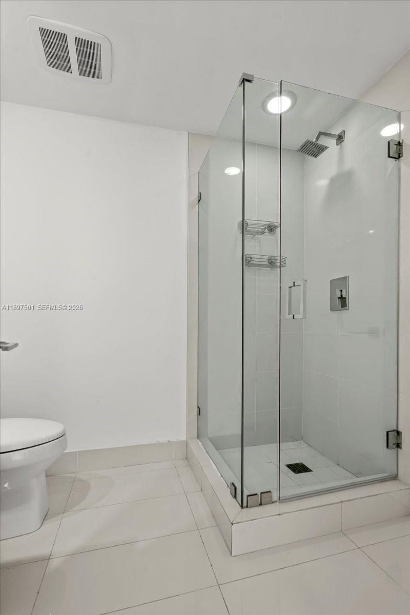 55 SW 9th ST #3006, Miami FL 33130
