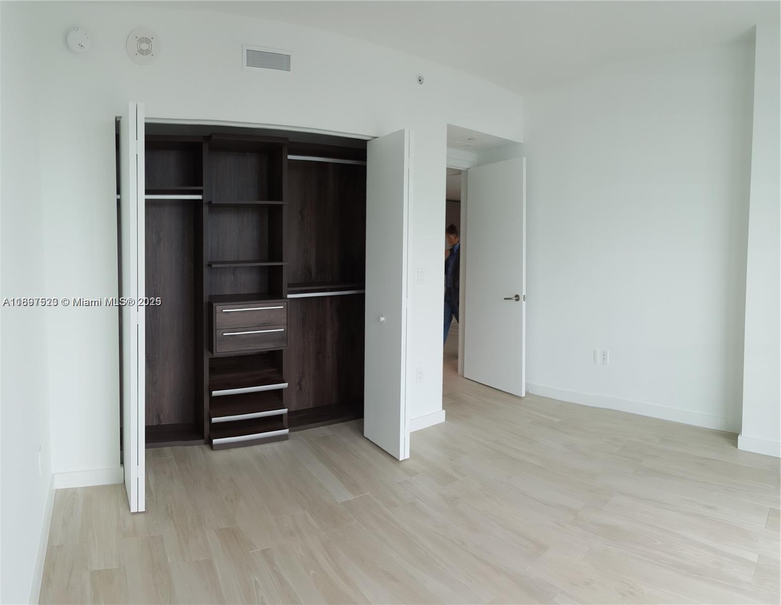 1300 S Miami Ave #3411, Miami FL 33130