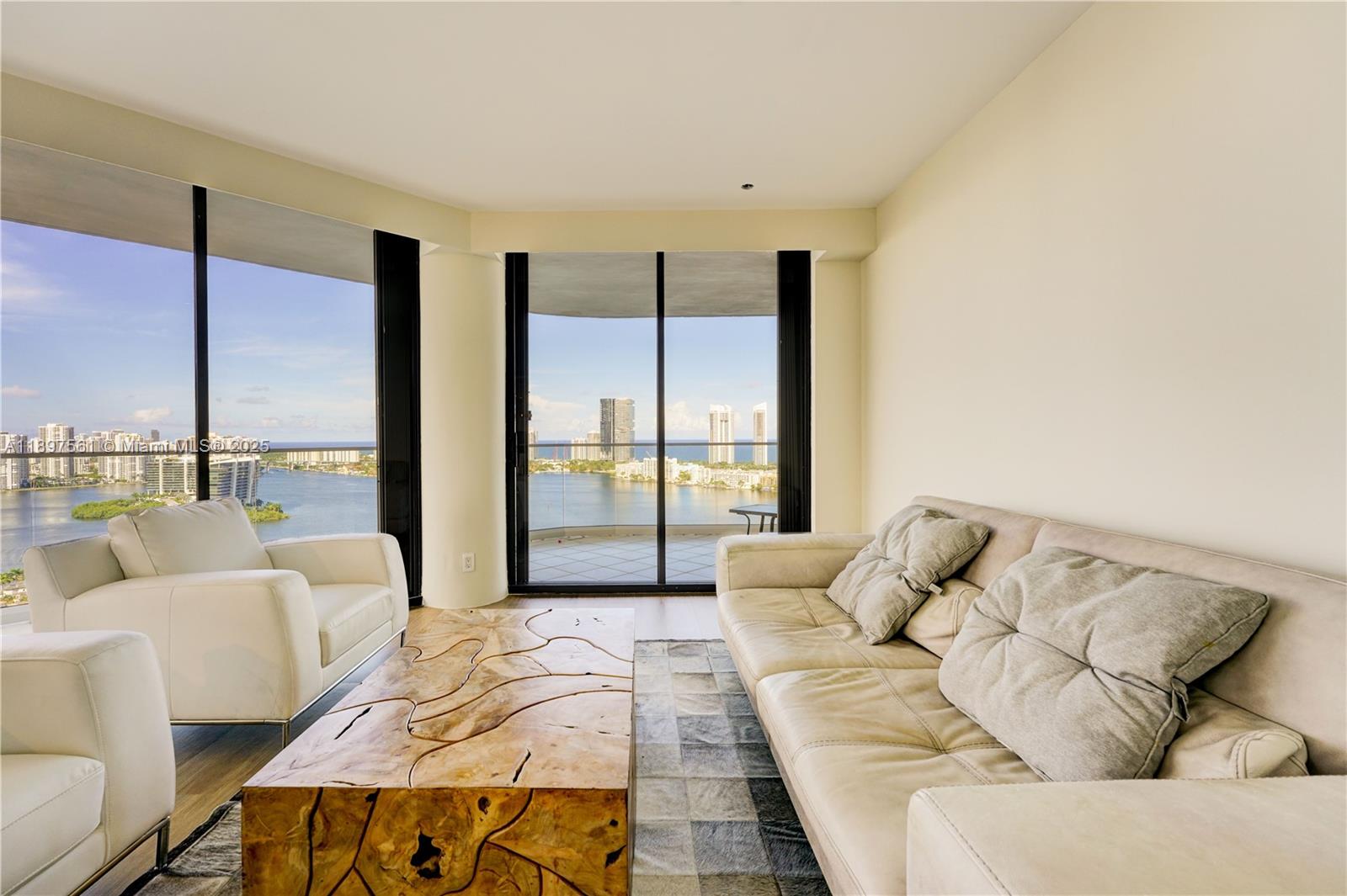 2800 ISLAND BL #2904, Aventura FL 33160