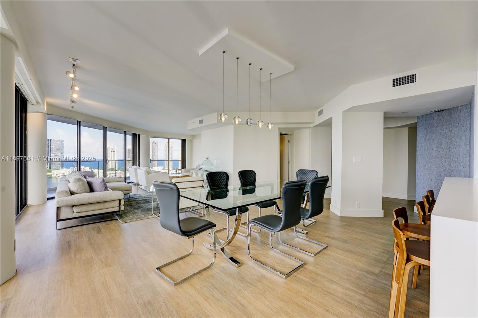 2800 ISLAND BL #2904, Aventura FL 33160