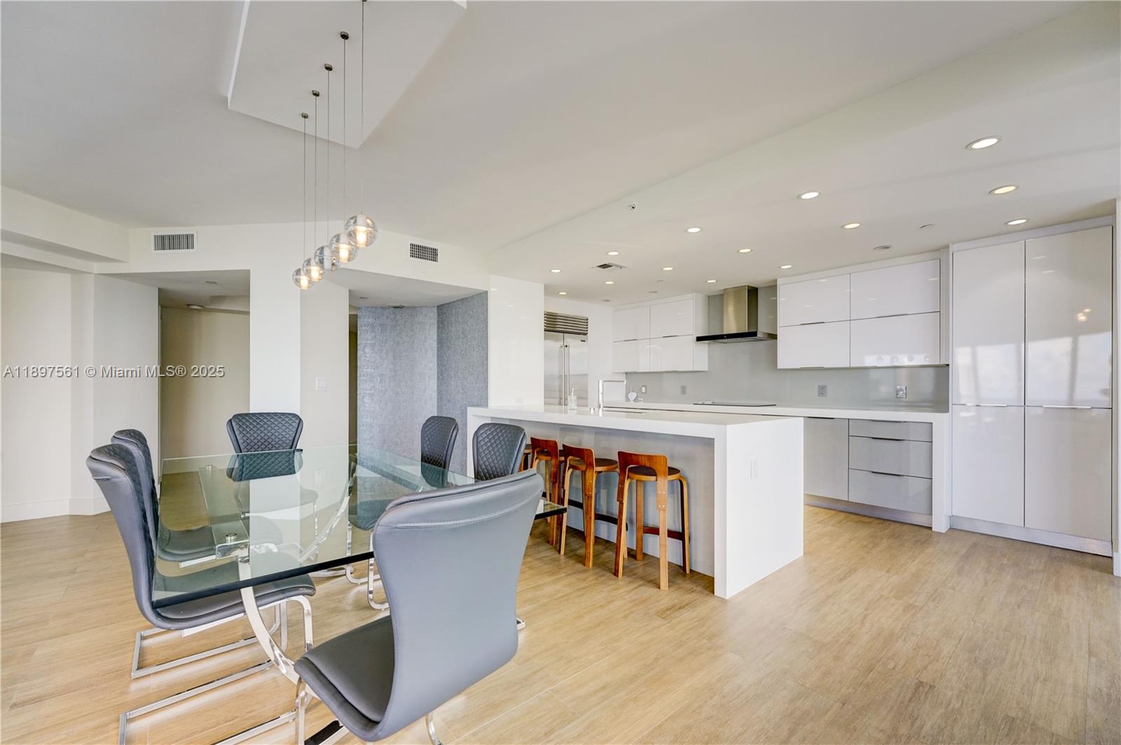 2800 ISLAND BL #2904, Aventura FL 33160
