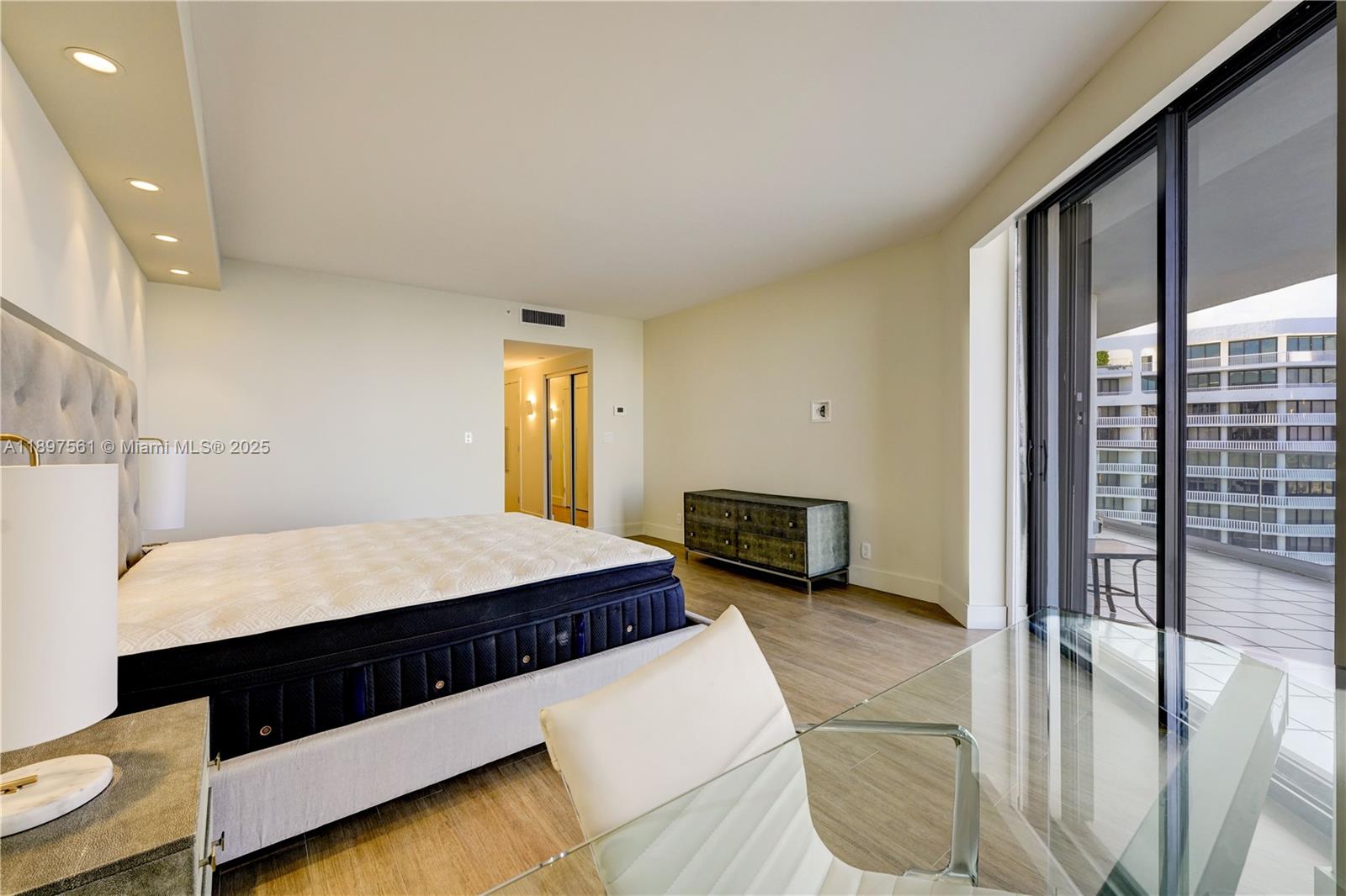 2800 ISLAND BL #2904, Aventura FL 33160