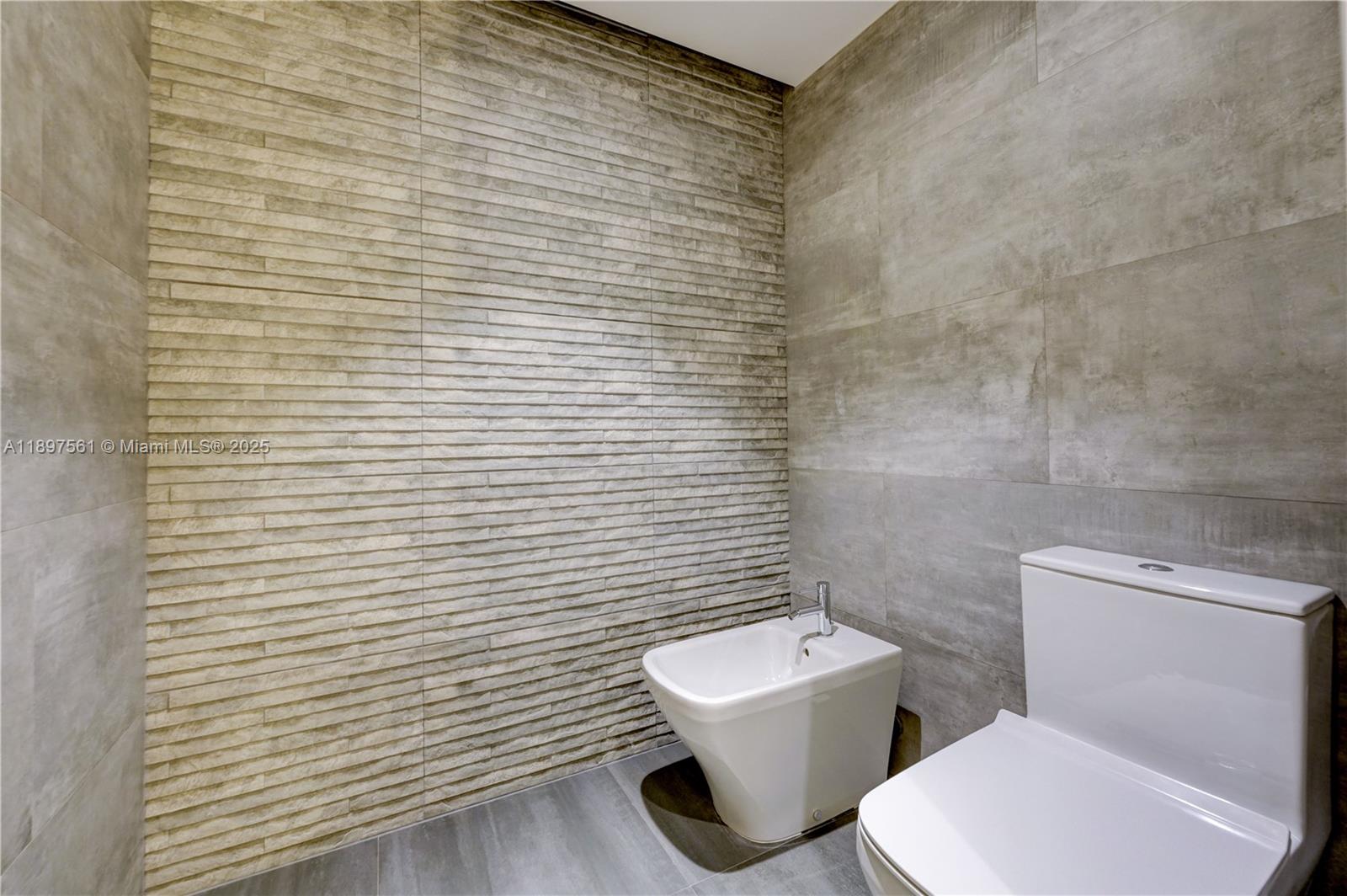 2800 ISLAND BL #2904, Aventura FL 33160