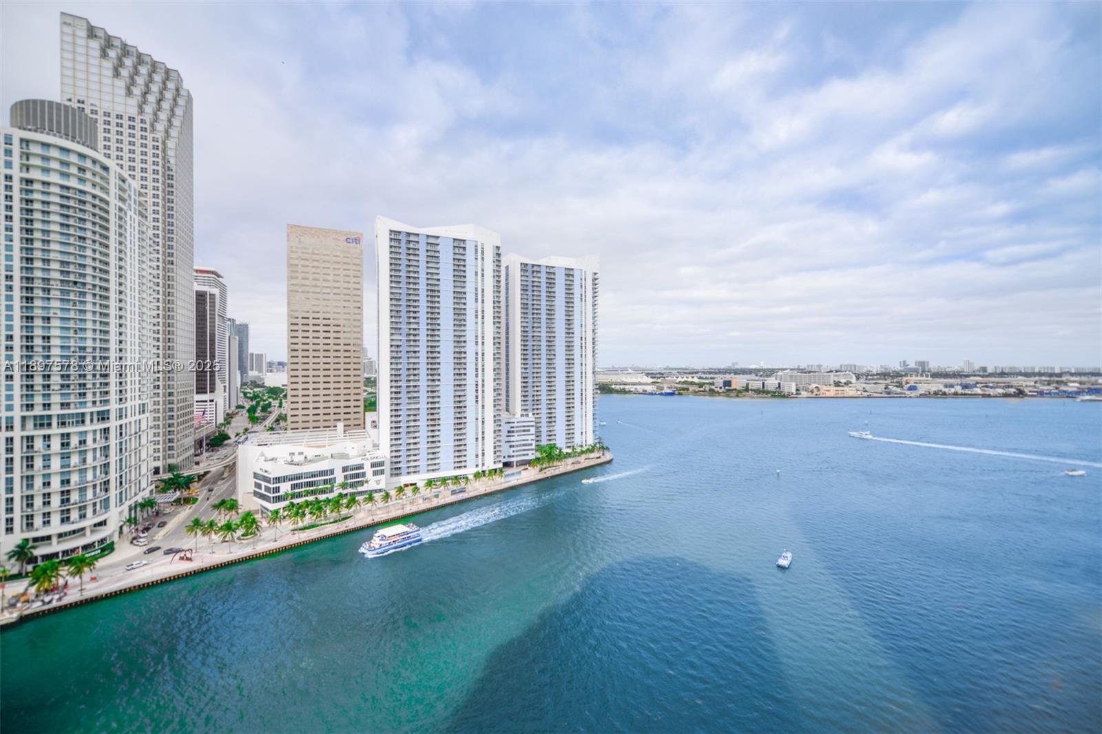 901 Brickell Key Blvd #2207, Miami FL 33131