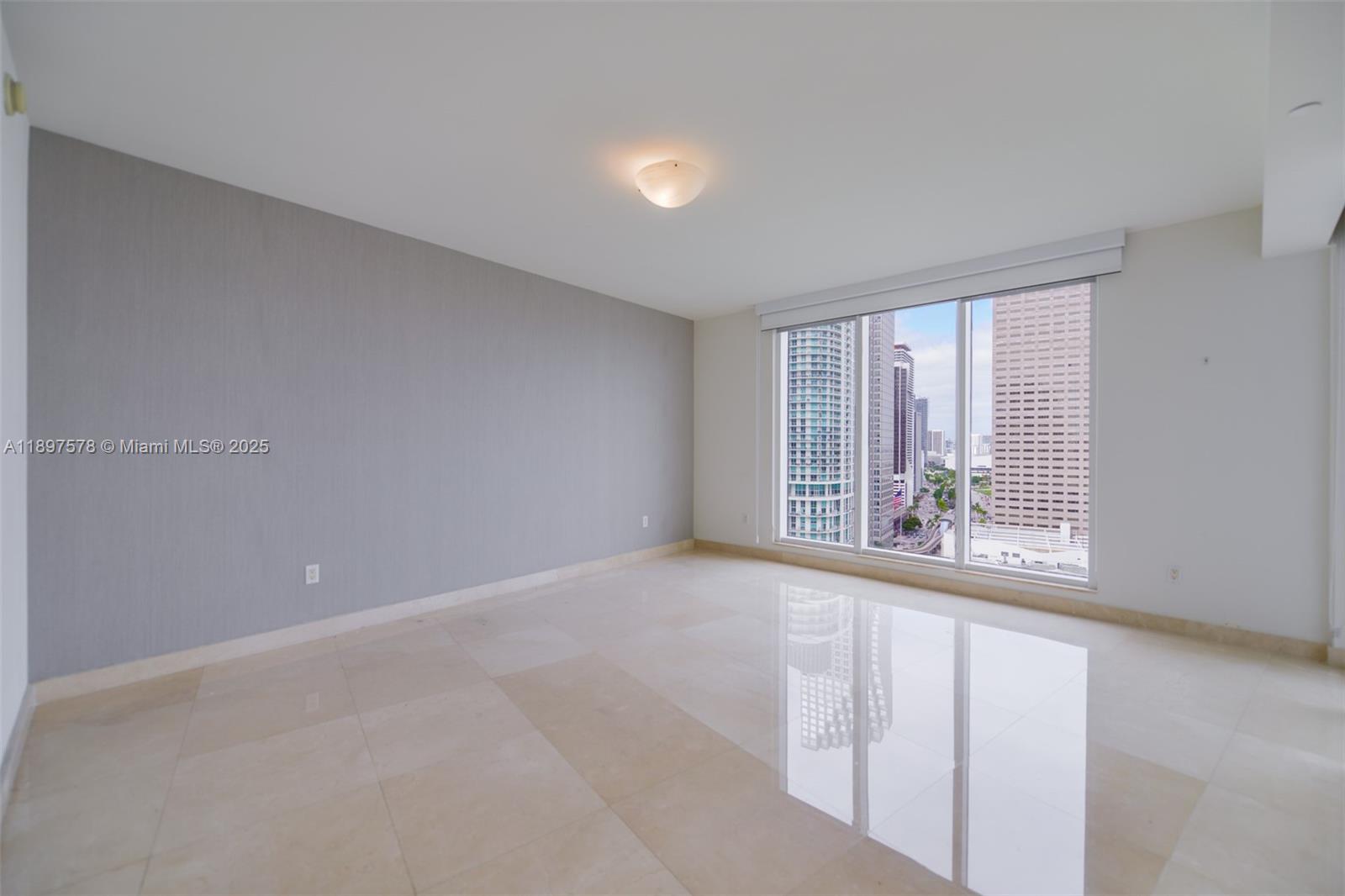 901 Brickell Key Blvd #2207, Miami FL 33131