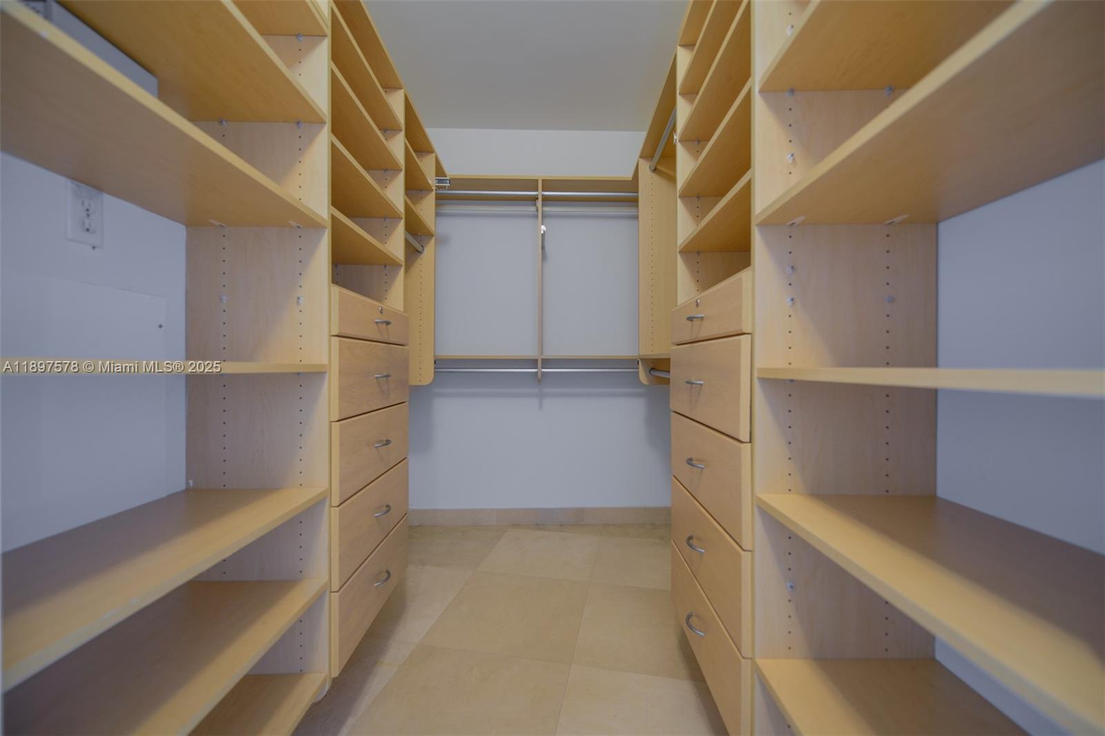 901 Brickell Key Blvd #2207, Miami FL 33131