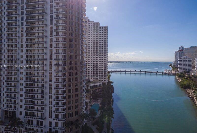 901 Brickell Key Blvd #2207, Miami FL 33131