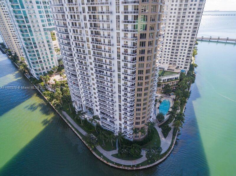 901 Brickell Key Blvd #2207, Miami FL 33131