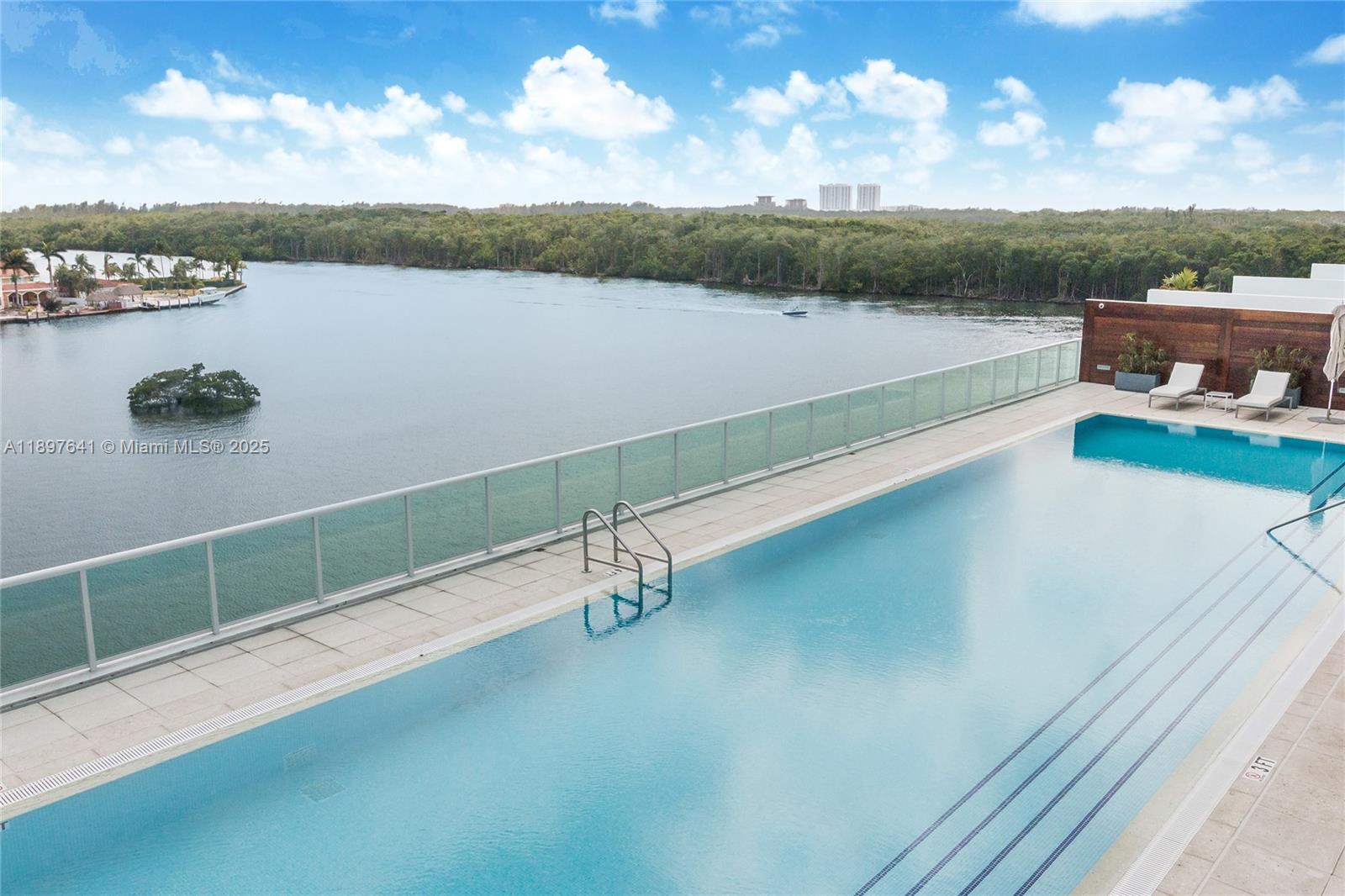 400 Sunny Isles Blvd #715, Sunny Isles Beach FL 33160