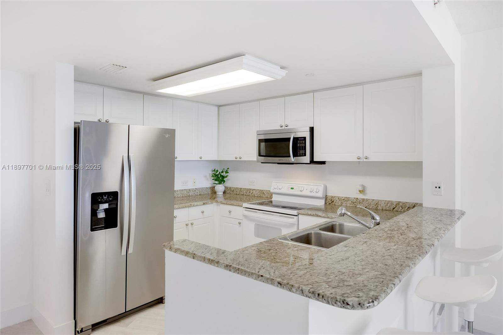19501 W Country Club Dr #1111, Aventura FL 33180