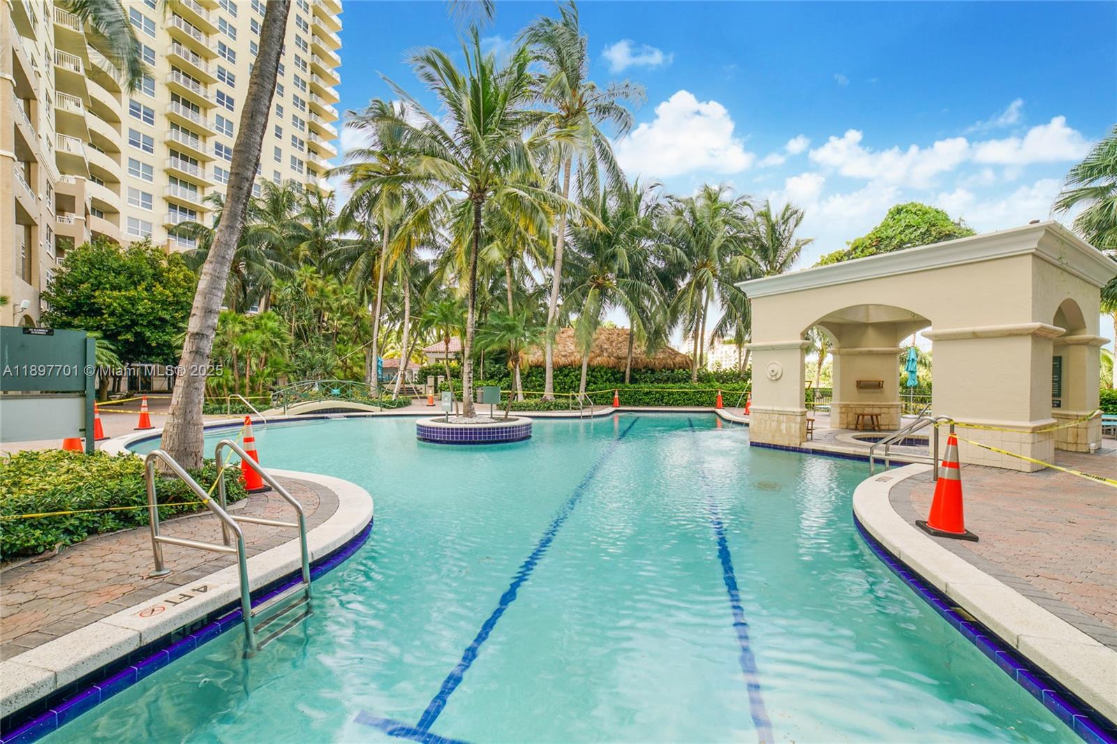 19501 W Country Club Dr #1111, Aventura FL 33180