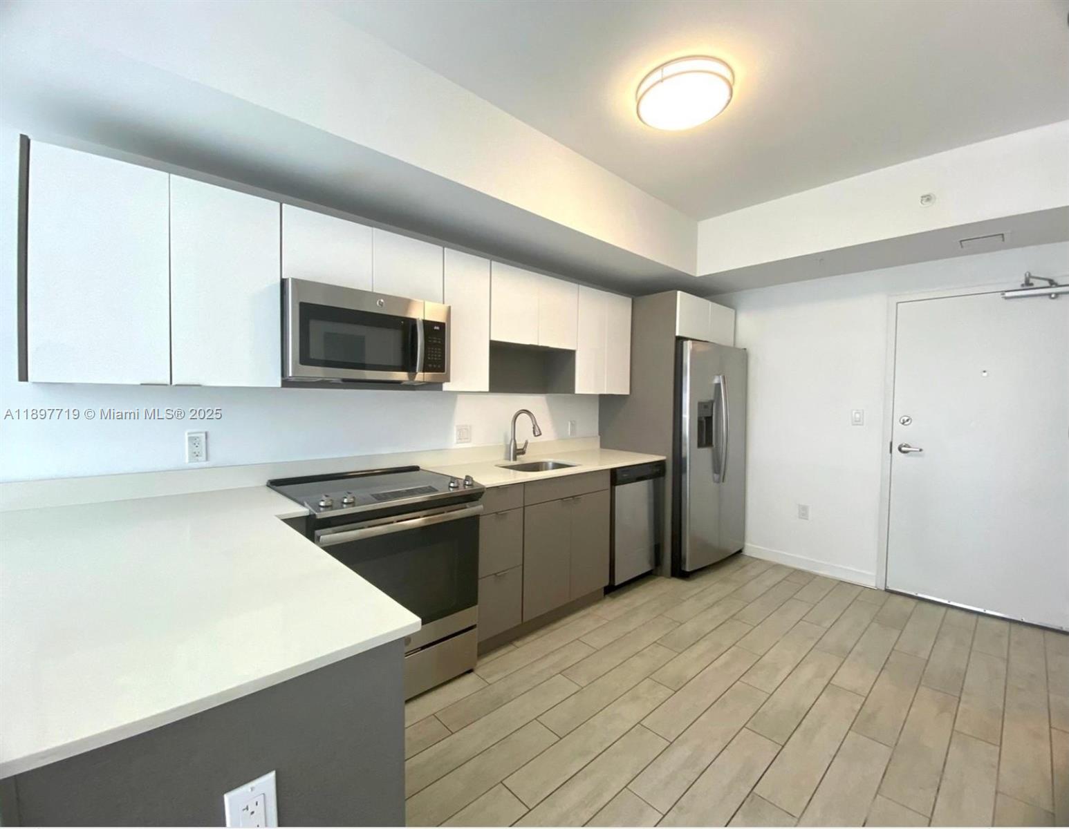321 NE 26th St #514, Miami FL 33137