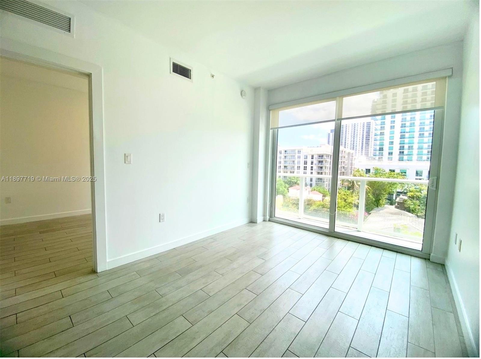 321 NE 26th St #514, Miami FL 33137