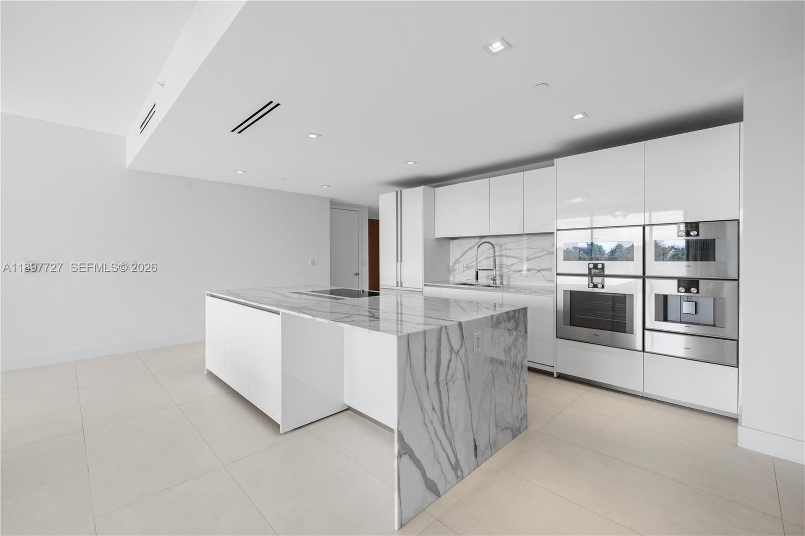 10201 Collins Ave #311, Bal Harbour FL 33154