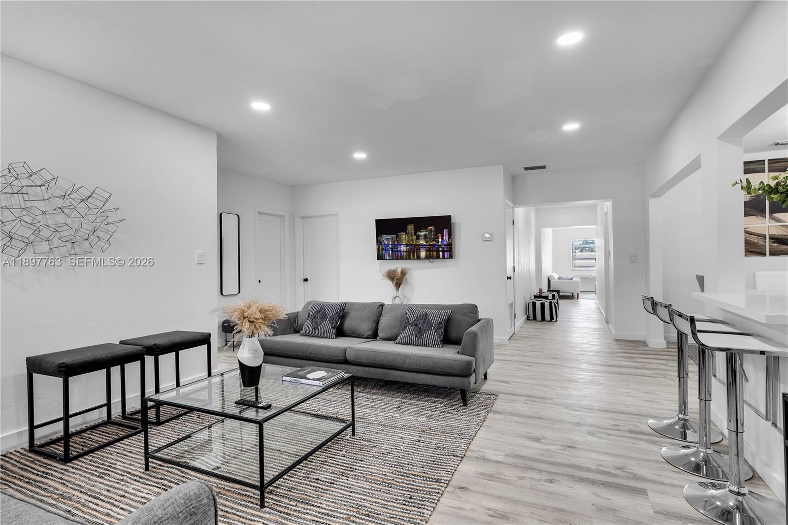 1510 Normandy Dr, Miami Beach FL 33141