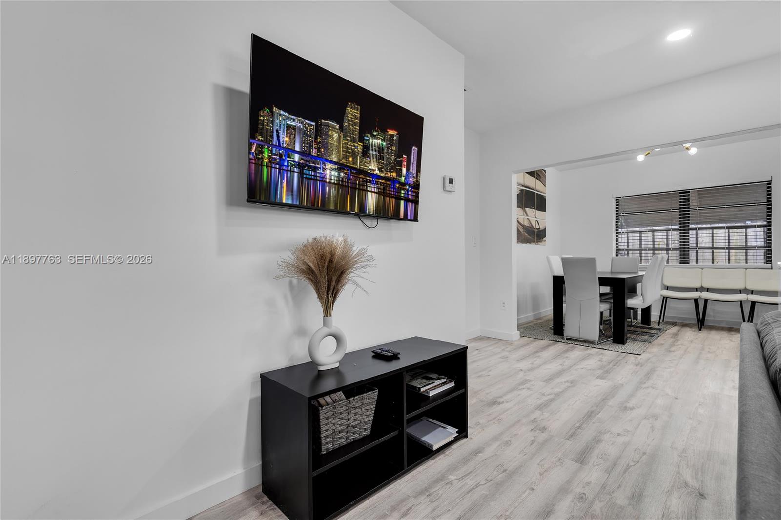 1510 Normandy Dr, Miami Beach FL 33141