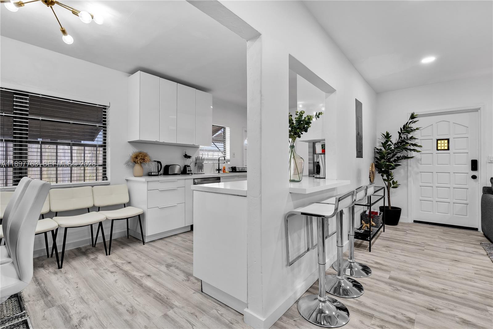 1510 Normandy Dr, Miami Beach FL 33141