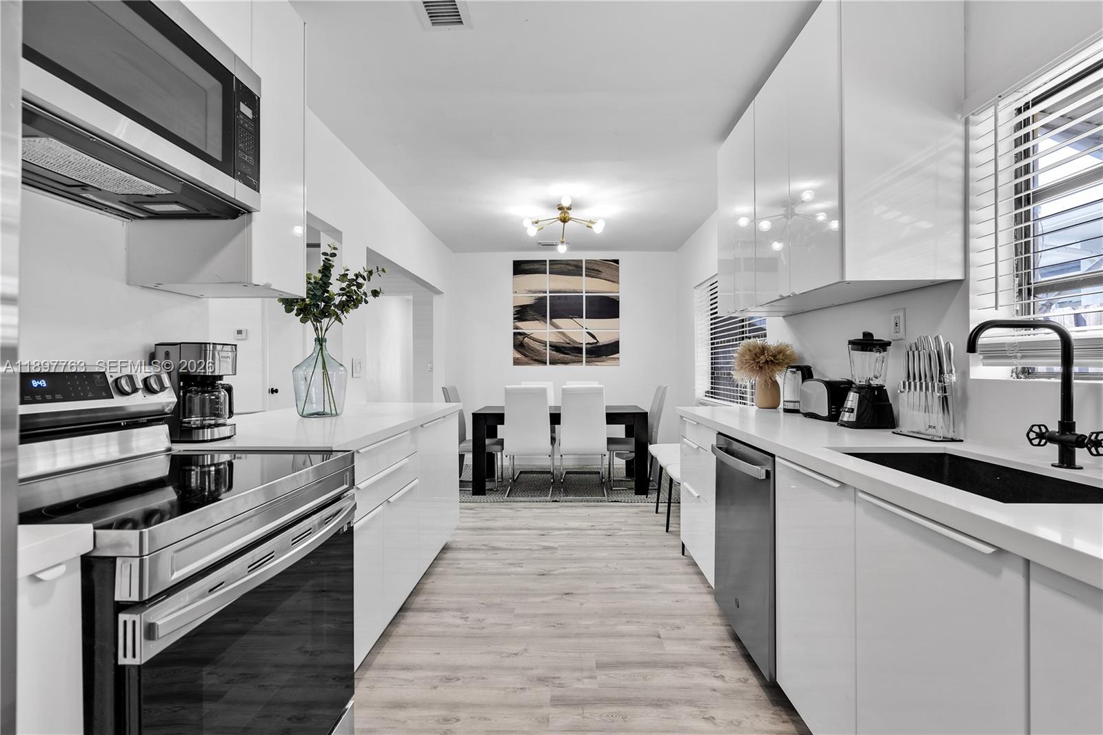 1510 Normandy Dr, Miami Beach FL 33141