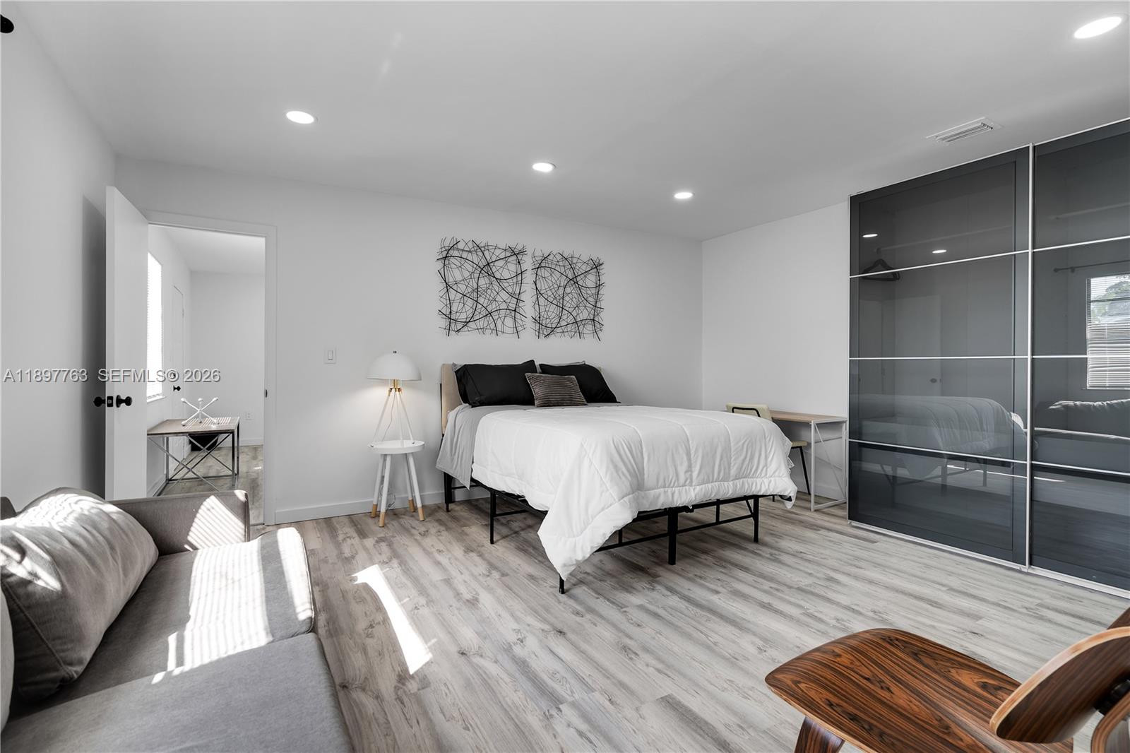 1510 Normandy Dr, Miami Beach FL 33141