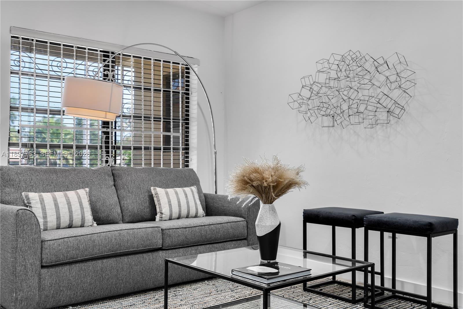 1510 Normandy Dr, Miami Beach FL 33141