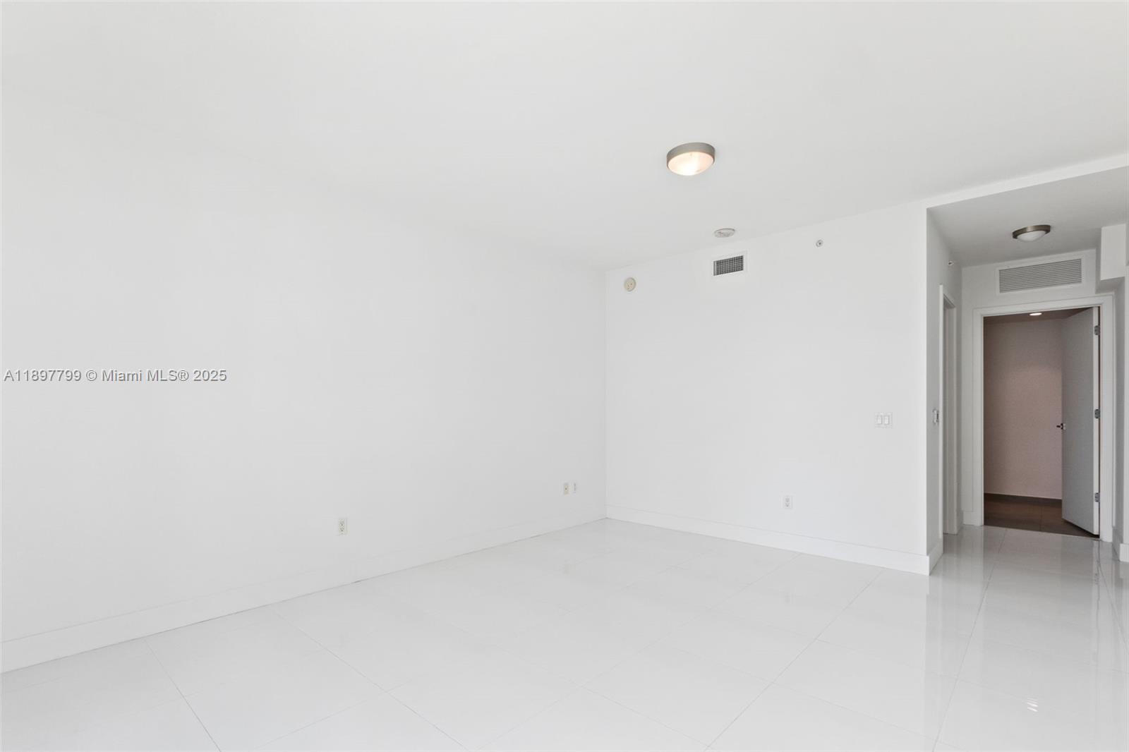 1080 Brickell Ave #3006, Miami FL 33131