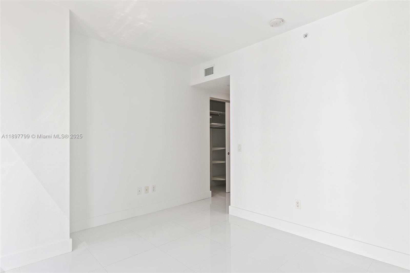 1080 Brickell Ave #3006, Miami FL 33131