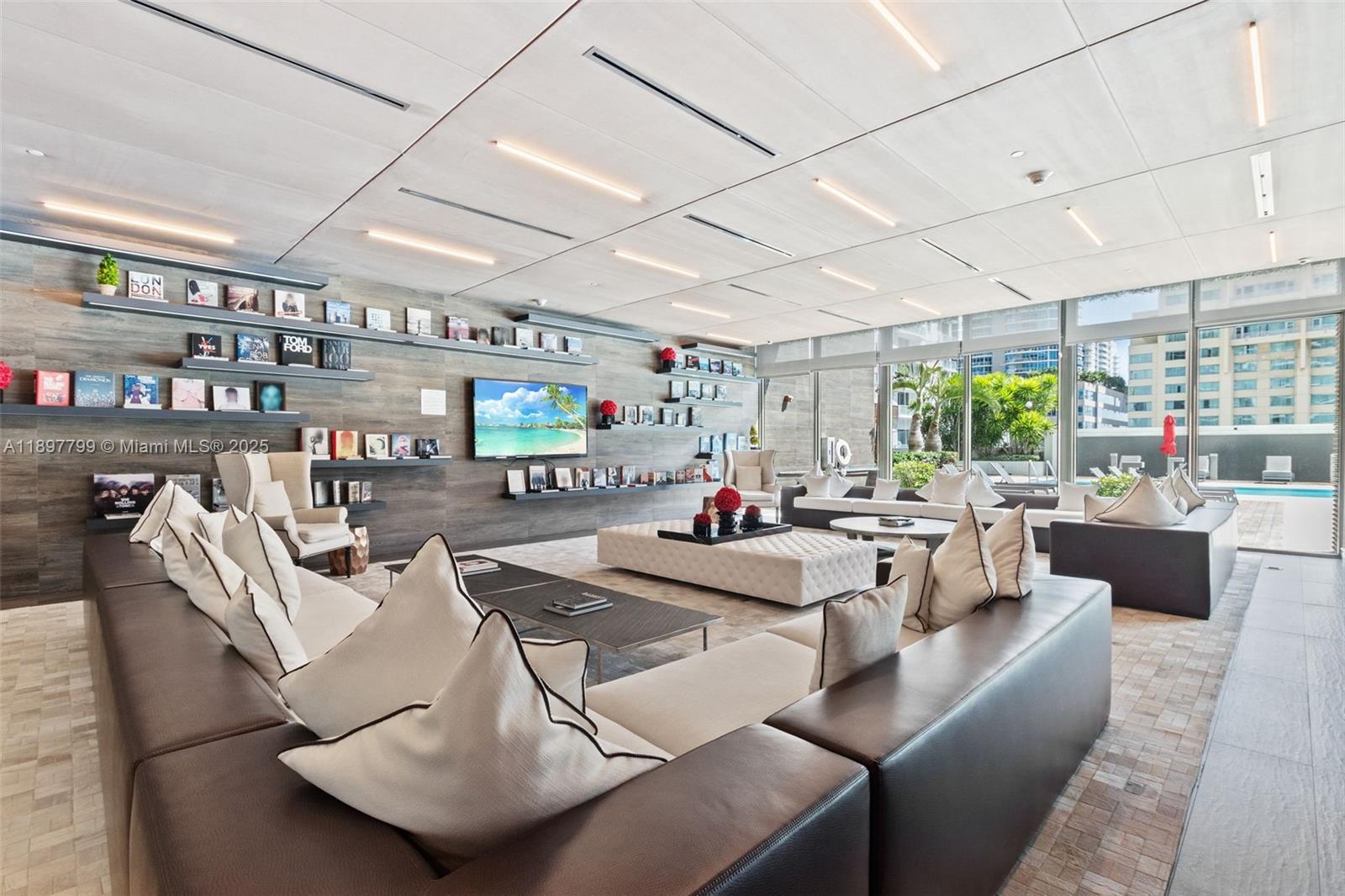 1080 Brickell Ave #3006, Miami FL 33131