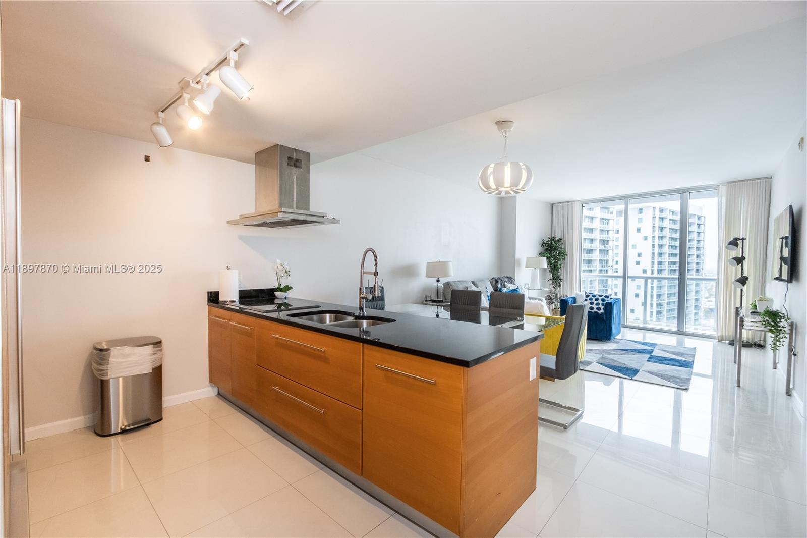 485 Brickell Ave #3506, Miami FL 33131