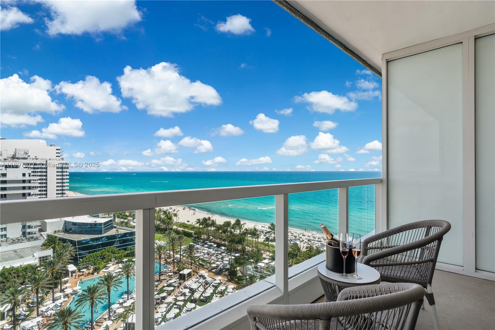 4391 Collins Ave #1403, Miami Beach FL 33140