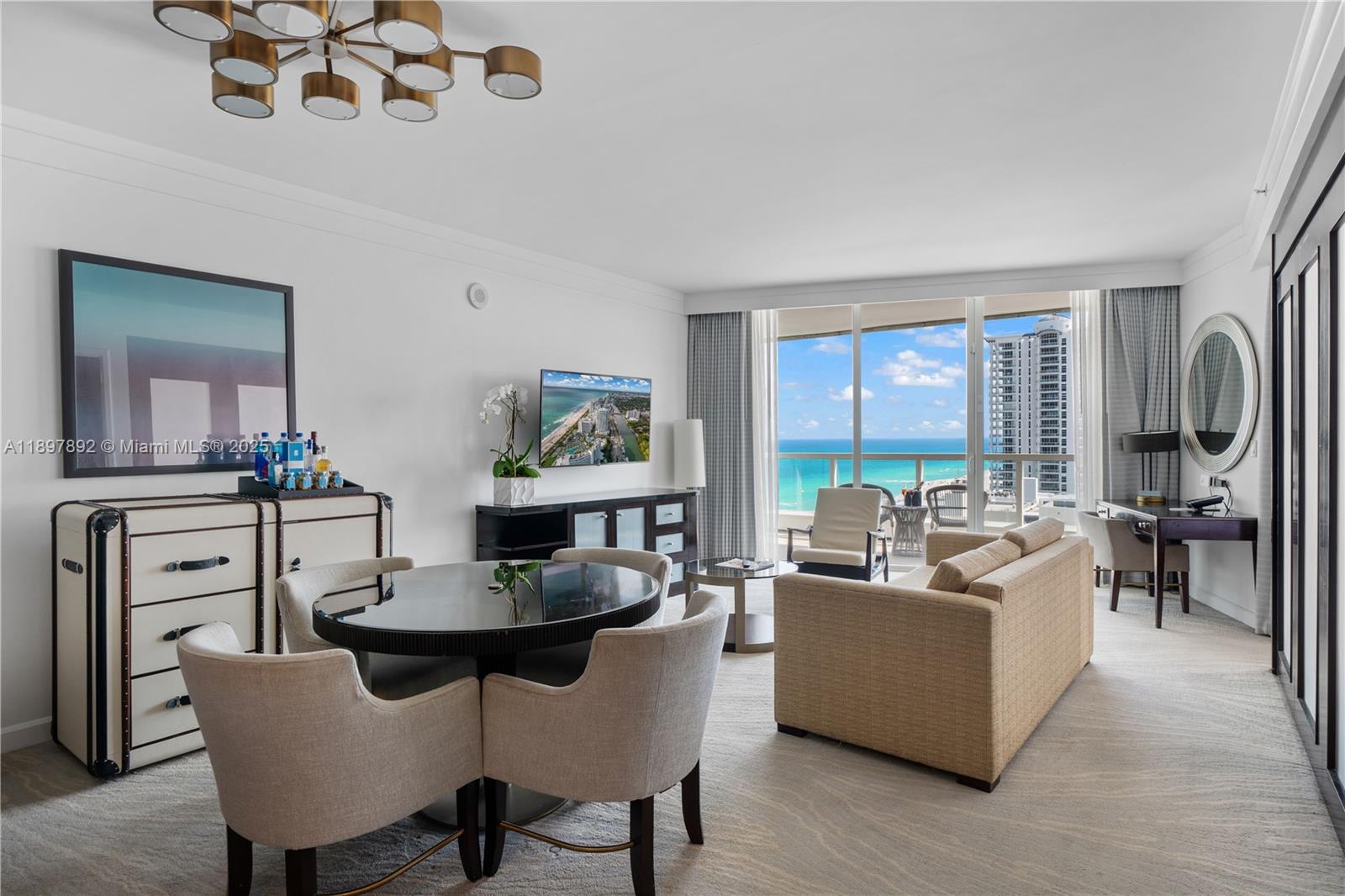 4391 Collins Ave #1619, Miami Beach FL 33140