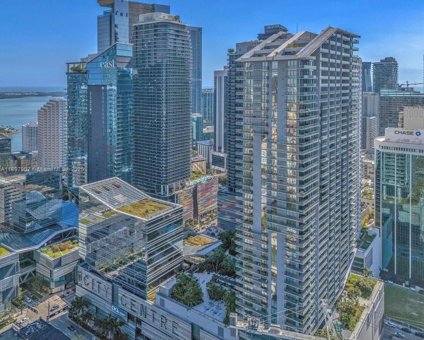 88 SW 7th St #3910, Miami FL 33130