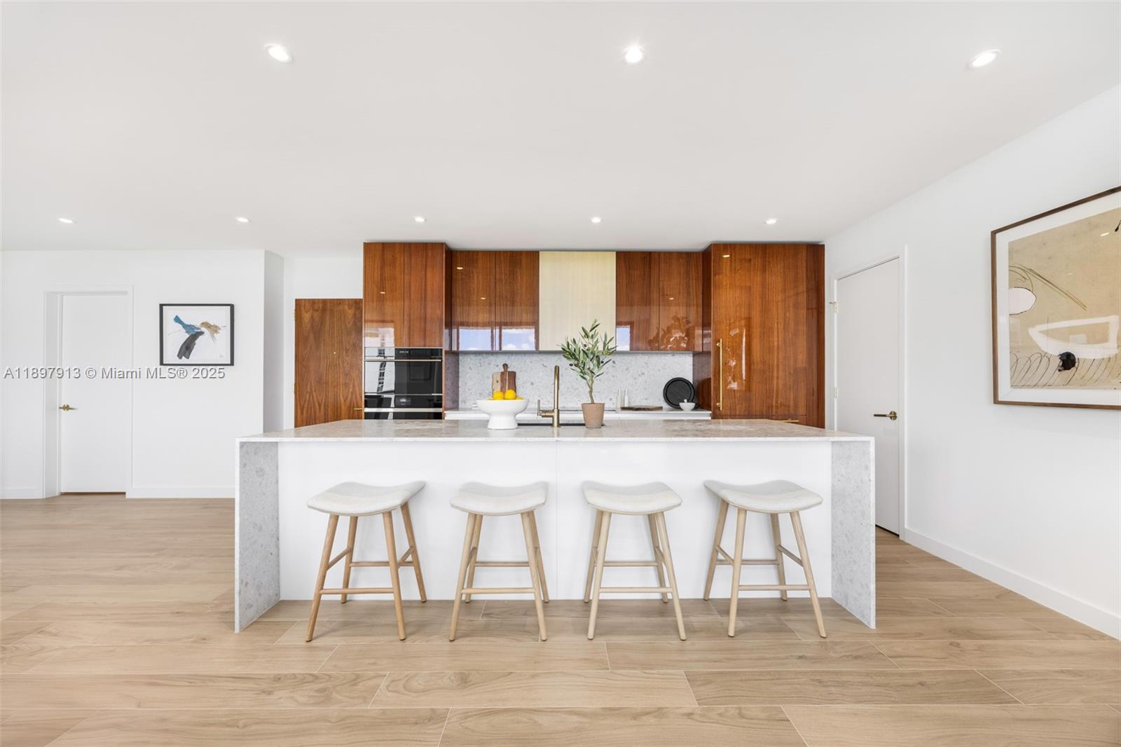 2678 Tigertail Ave #1706, Coconut Grove FL 33133