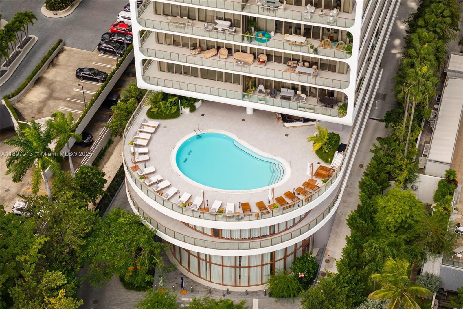 2678 Tigertail Ave #1706, Coconut Grove FL 33133