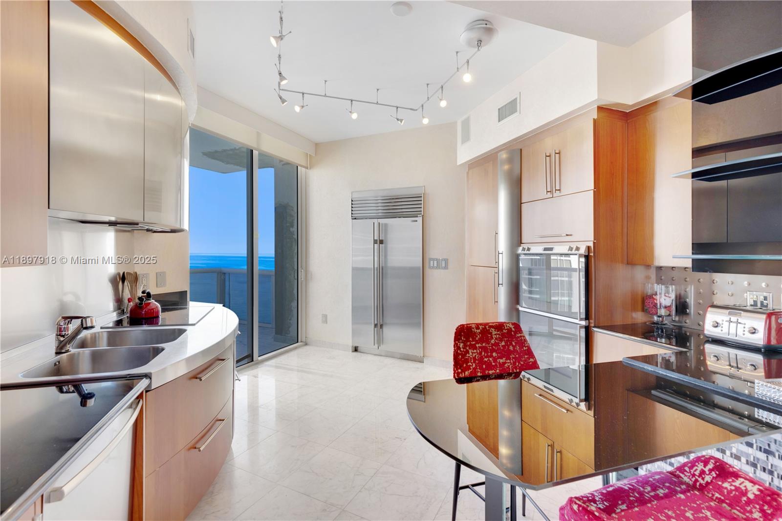 18101 Collins Ave #4609, Sunny Isles Beach FL 33160