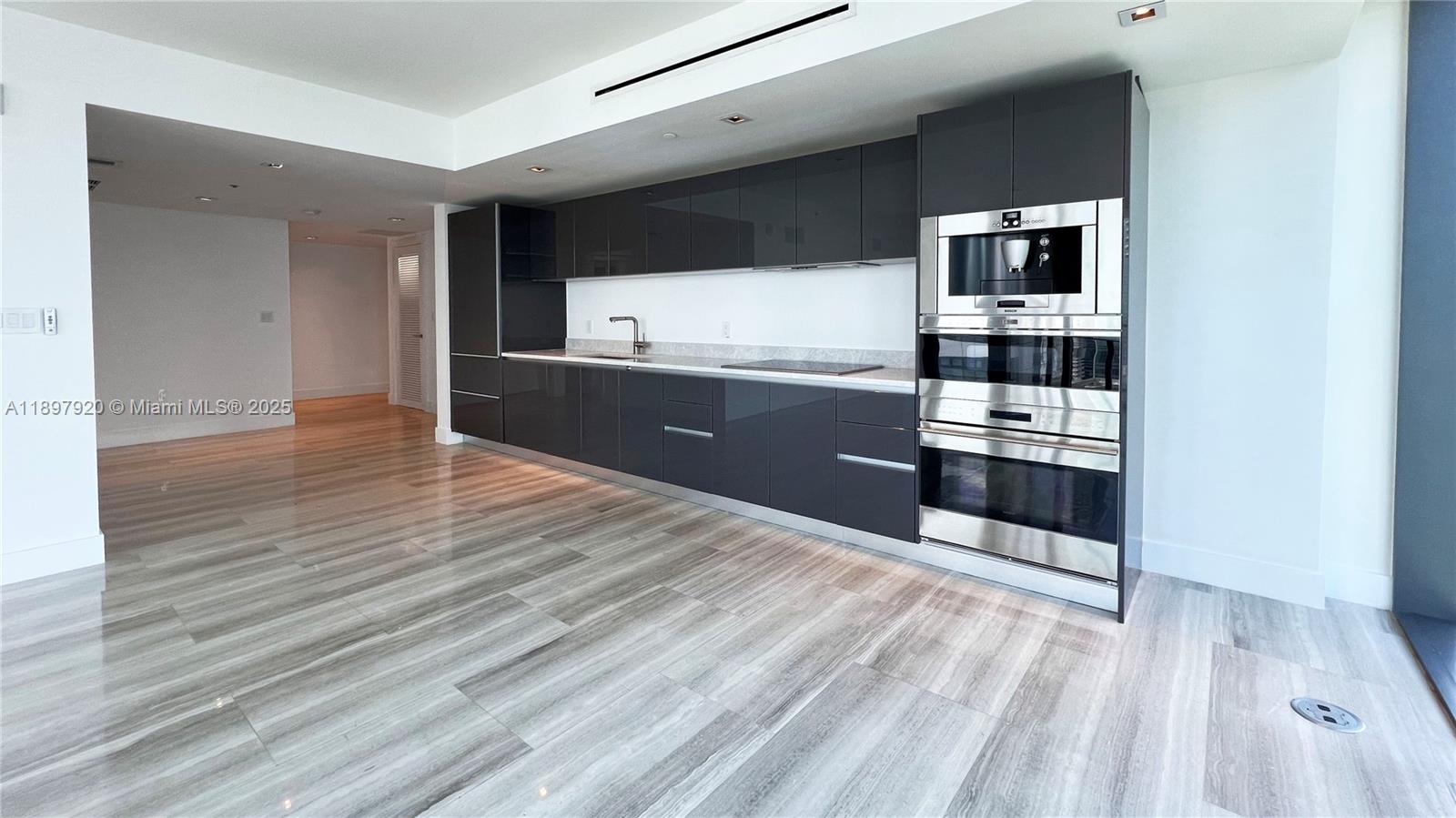 1451 Brickell Ave #2406, Miami FL 33131