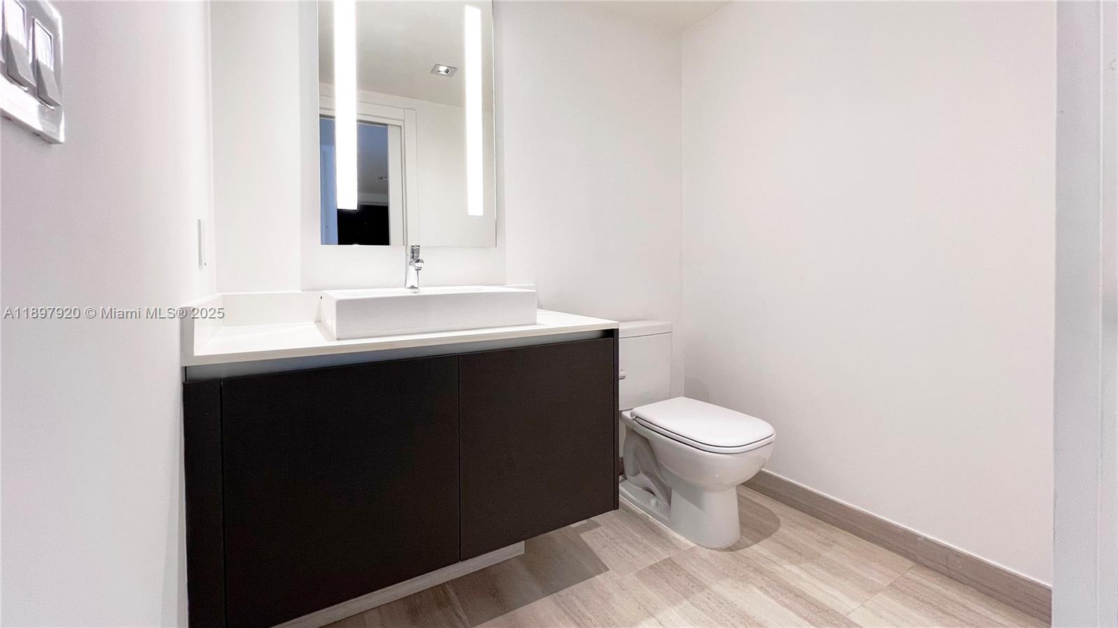 1451 Brickell Ave #2406, Miami FL 33131