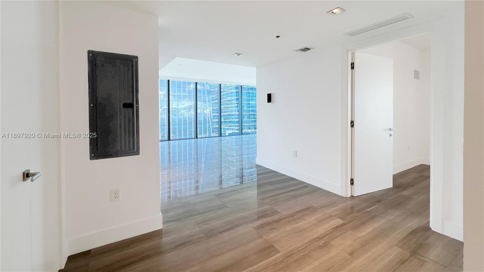 1451 Brickell Ave #2406, Miami FL 33131